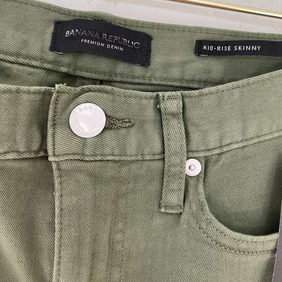 Banana Republic Premium Denim Olive Green Jeans 26 - Picture 3 of 6